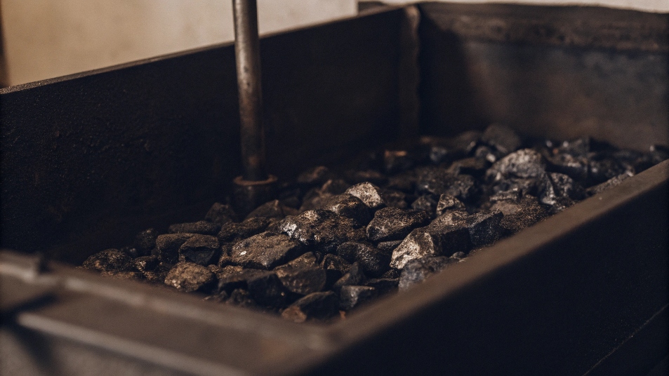 titanium is primarily made using the kroll proc